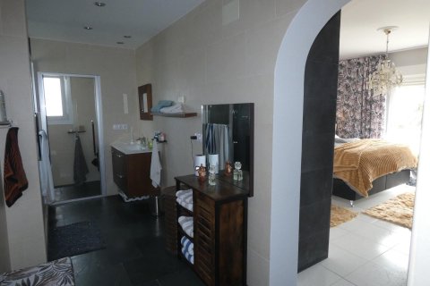 Huvila myytävänä Albir, Alicante, Espanja, 4 makuuhuonetta, 320 m2 No. 116728 - kuva 22