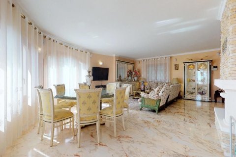 Villa en venta Maryvilla, Alicante, España 7 dormitorios, 441 m2 No. 116725 - foto 4