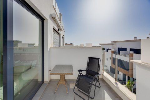 House for sale in Guardamar del Segura, Alicante, Spain 2 bedrooms, 124.1 sq.m. No. 196064 - photo 29