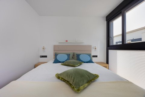 House for sale in Guardamar del Segura, Alicante, Spain 2 bedrooms, 124.1 sq.m. No. 196064 - photo 18