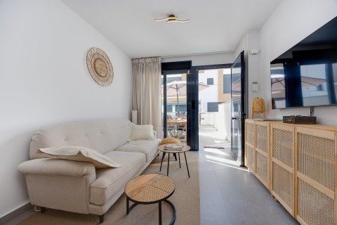 House for sale in Guardamar del Segura, Alicante, Spain 2 bedrooms, 124.1 sq.m. No. 196064 - photo 6