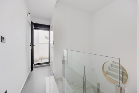 House for sale in Guardamar del Segura, Alicante, Spain 2 bedrooms, 124.1 sq.m. No. 196064 - photo 23
