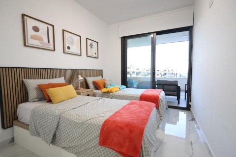Apartament w Torrevieja, Alicante, Hiszpania 2 sypialnie, 81 mkw. nr 168851 – zdjęcie 18