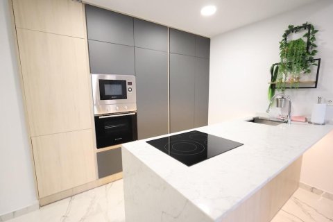 Apartament w Torrevieja, Alicante, Hiszpania 2 sypialnie, 81 mkw. nr 168851 – zdjęcie 14