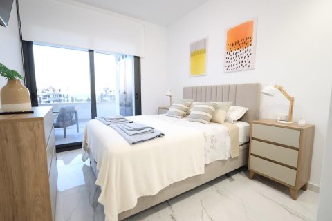 Apartament w Torrevieja, Alicante, Hiszpania 2 sypialnie, 81 mkw. nr 168851 – zdjęcie 19