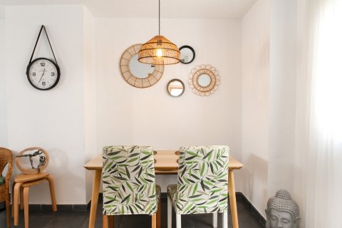 Apartment for sale in Alicante, Spain 3 bedrooms, 84 sq.m. No. 155077 - photo 30