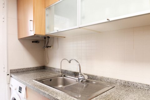 Apartment for sale in Alicante, Spain 3 bedrooms, 84 sq.m. No. 155077 - photo 29