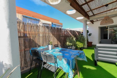 Apartment for sale in Alicante, Spain 3 bedrooms, 84 sq.m. No. 155077 - photo 5