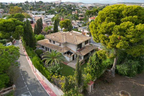 Villa zum Verkauf in Alicante, Spanien 8 Schlafzimmer, 473 m2 Nr. 155080 - Foto 17