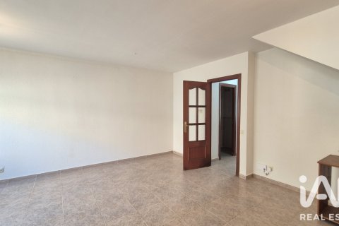 Casa adosada en venta en Castellet i la Gornal, Barcelona, España 5 dormitorios, 129 m2 No. 193466 - foto 2