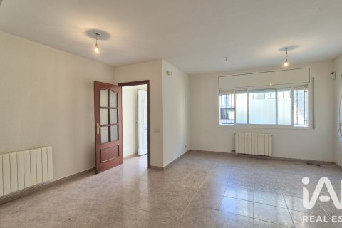 Casa adosada en venta en Castellet i la Gornal, Barcelona, España 5 dormitorios, 129 m2 No. 193466 - foto 4