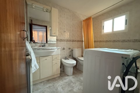 Продажа дома в Вильяманьян, Леон, Испания 3 спальни, 402м2 №193470 - фото 16