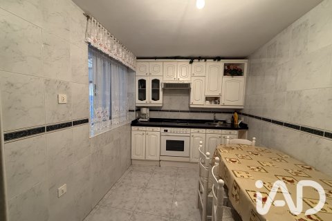 Продажа дома в Вильяманьян, Леон, Испания 3 спальни, 402м2 №193470 - фото 11
