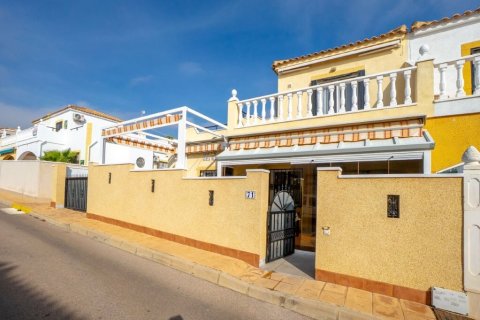 Kaupunkipientalo myytävänä Alicante, Espanja, 3 makuuhuonetta, 75 m2 No. 150154 - kuva 1