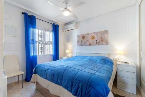 Kaupunkipientalo myytävänä Alicante, Espanja, 3 makuuhuonetta, 75 m2 No. 150154 - kuva 12