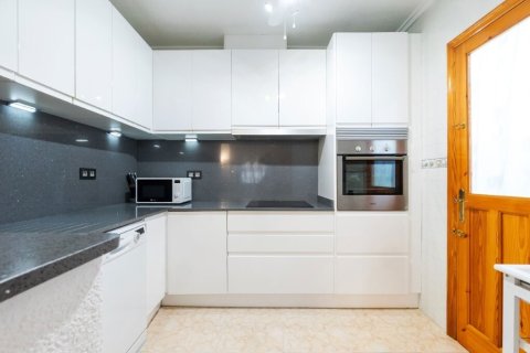 Kaupunkipientalo myytävänä Alicante, Espanja, 3 makuuhuonetta, 75 m2 No. 150154 - kuva 9