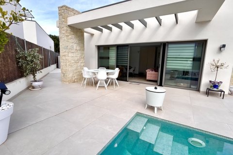 Villa in vendita a San Miguel de Salinas, Alicante, Spagna 3 camere da letto,  N° 150153 - foto 1