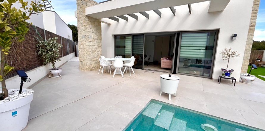 Villa a San Miguel de Salinas, Alicante, Spagna 3 camere da letto,  N° 150153