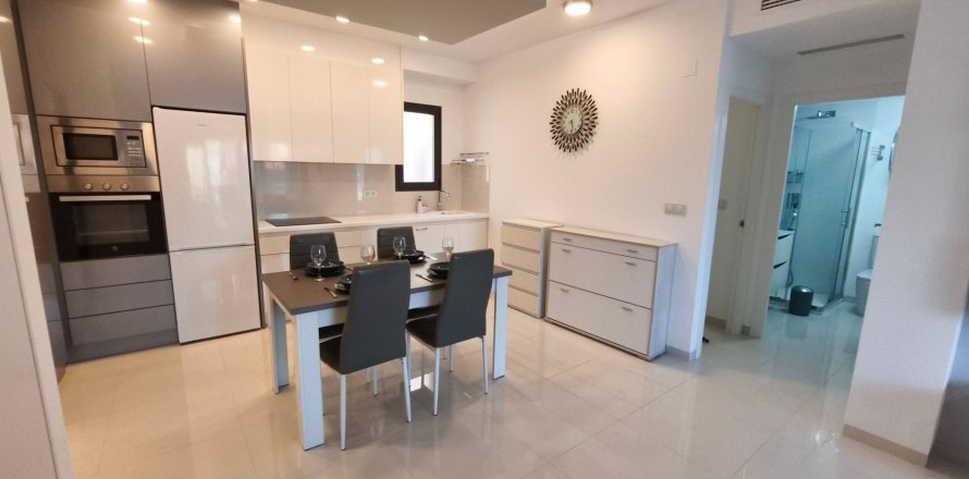 Dzīvoklis Torre de la Horadada, Alicante, Spānijā 2 istabas, 95 m2 Nr. 150157