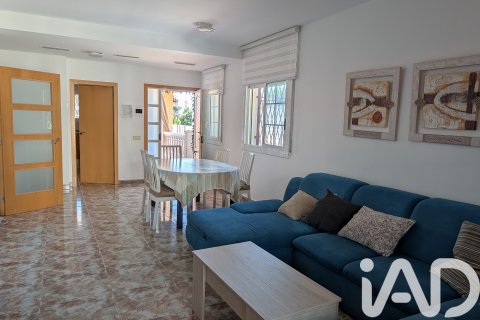 House à vendre à Cunit, Tarragona, Espagne, 4 chambres, 131 m2 No. 172253 - photo 2
