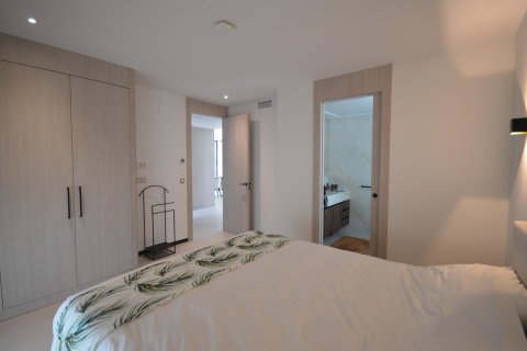 Продажа виллы в Альгорфа, Аликанте, Испания 5 спален, 318м2 №155519 - фото 19