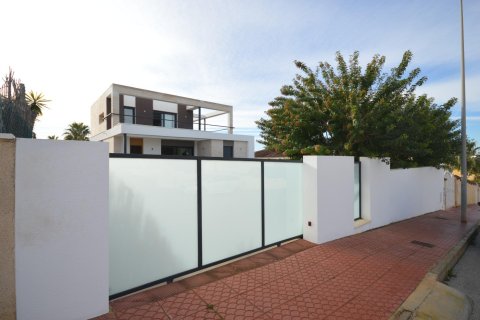 Villa till salu i Benijofar, Alicante, Spanien 3 sovrum, 194 kvm. Nr. 155521 - foto 16