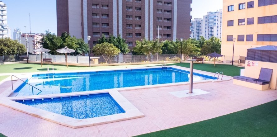 Appartamento a Benidorm, Alicante, Spagna 2 camere da letto, 67 mq. N° 155523