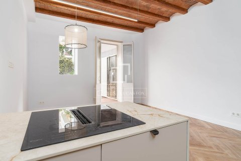 Huoneisto myytävänä Barcelona, Espanja, 2 makuuhuonetta, 79 m2 No. 192799 - kuva 15