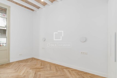 Huoneisto myytävänä Barcelona, Espanja, 2 makuuhuonetta, 79 m2 No. 192799 - kuva 16
