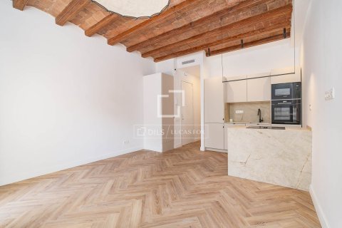 Huoneisto myytävänä Barcelona, Espanja, 2 makuuhuonetta, 79 m2 No. 192799 - kuva 10