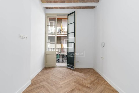 Huoneisto myytävänä Barcelona, Espanja, 2 makuuhuonetta, 79 m2 No. 192799 - kuva 20