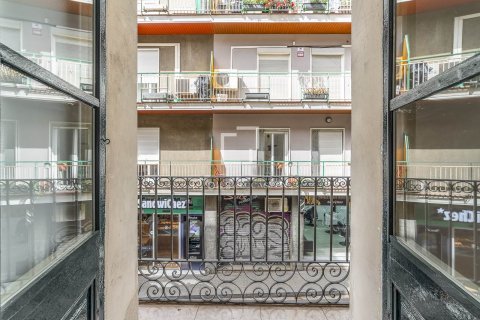 Huoneisto myytävänä Barcelona, Espanja, 2 makuuhuonetta, 79 m2 No. 192799 - kuva 21