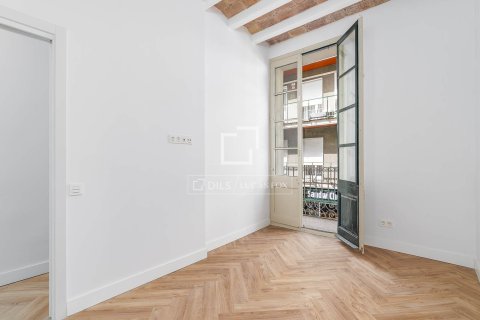 Huoneisto myytävänä Barcelona, Espanja, 2 makuuhuonetta, 79 m2 No. 192799 - kuva 18