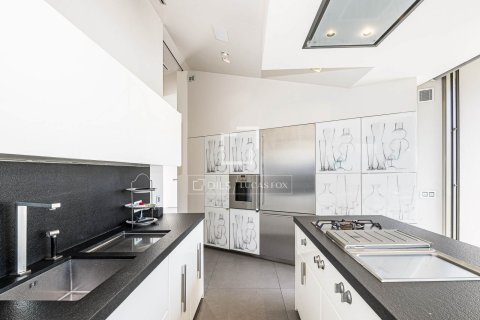 Huvila myytävänä Sant Cugat Del Valles, Barcelona, Espanja, 4 makuuhuonetta, 429 m2 No. 192801 - kuva 9