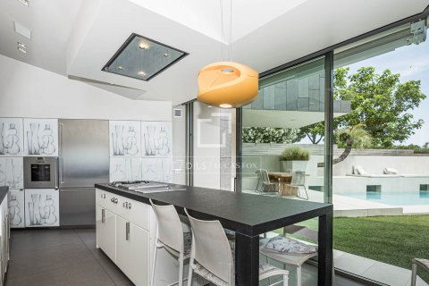 Huvila myytävänä Sant Cugat Del Valles, Barcelona, Espanja, 4 makuuhuonetta, 429 m2 No. 192801 - kuva 11