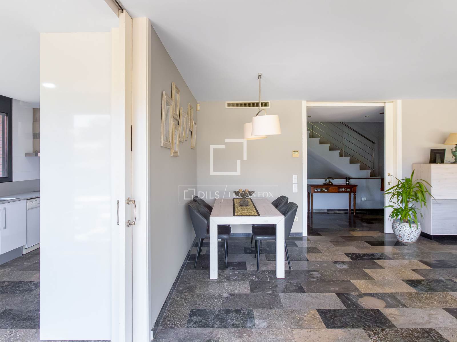 Villa en Sant Vicenc De Montalt, Barcelona, España 5 dormitorios, 292 m2 No. 192800