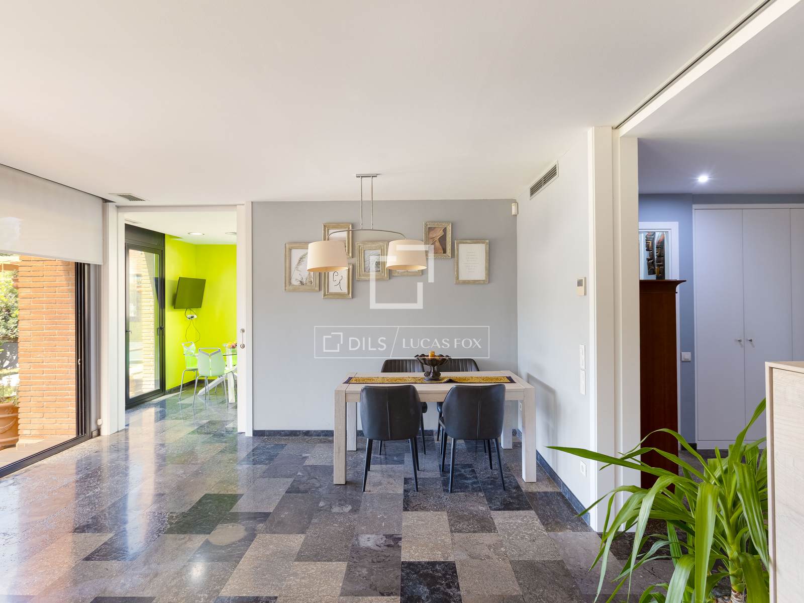 Villa en Sant Vicenc De Montalt, Barcelona, España 5 dormitorios, 292 m2 No. 192800
