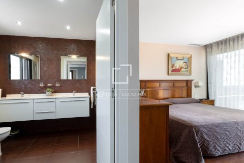 Villa en venta en Sant Vicenc De Montalt, Barcelona, España 5 dormitorios, 292 m2 No. 192800 - foto 16
