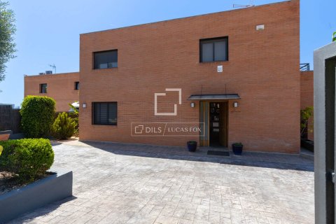 Villa en venta en Sant Vicenc De Montalt, Barcelona, España 5 dormitorios, 292 m2 No. 192800 - foto 24