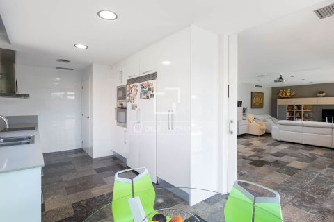 Villa en venta en Sant Vicenc De Montalt, Barcelona, España 5 dormitorios, 292 m2 No. 192800 - foto 10
