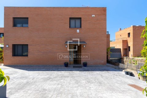 Villa en venta en Sant Vicenc De Montalt, Barcelona, España 5 dormitorios, 292 m2 No. 192800 - foto 26