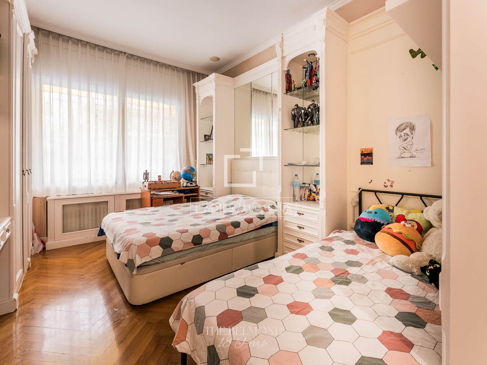 Apartment in Barcelona, Spain 6 bedrooms, 683 sq.m. No. 192803