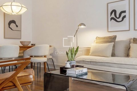 Huoneisto myytävänä Barcelona, Espanja, 2 makuuhuonetta, 116 m2 No. 192804 - kuva 7