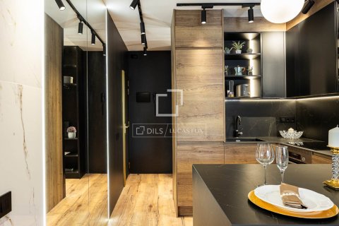 Huoneisto myytävänä Barcelona, Espanja, 1 makuuhuone, 39 m2 No. 192805 - kuva 11