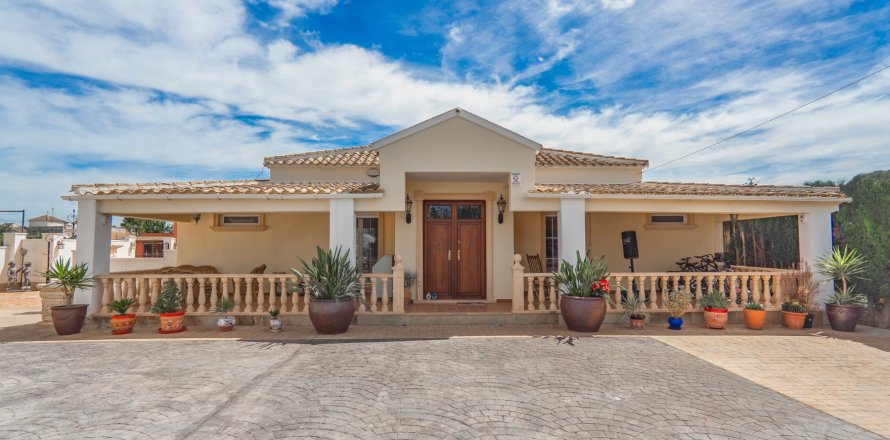 Villa Daya Vieja, Alicante, Spagna 6 camere da letto, 299 mq. N° 137699