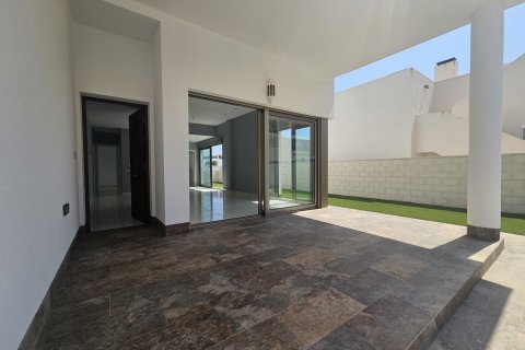 Villa for sale Alicante, Spain 3 bedrooms, 133 sq.m. No. 137701 - photo 3