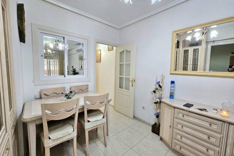 Wohnung zum Verkauf in Torrevieja, Alicante, Spanien 2 Schlafzimmer, 55 m2 Nr. 184382 - Foto 3