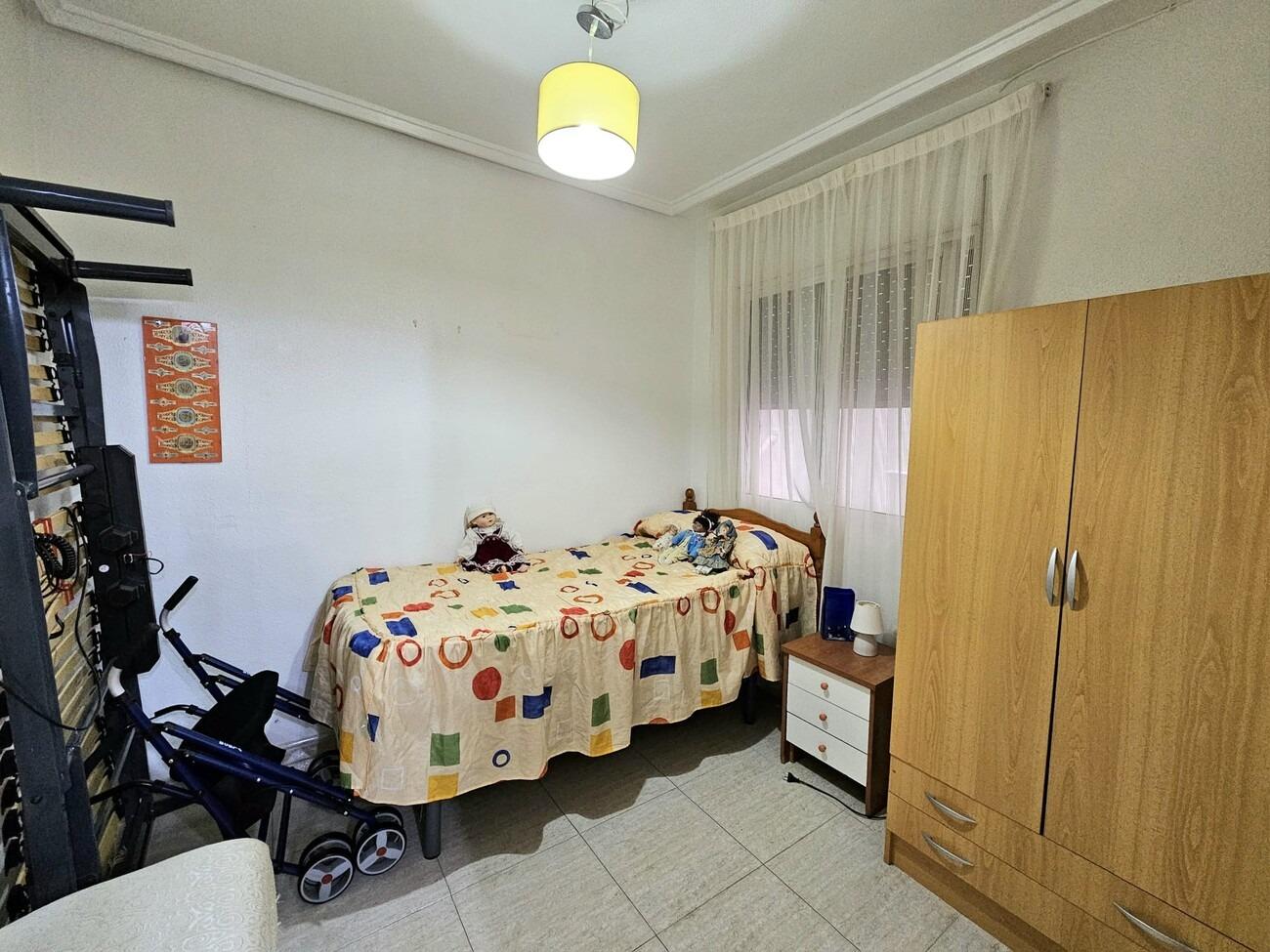 Appartamento a Torrevieja, Alicante, Spagna 2 camere da letto, 55 mq. N° 184382