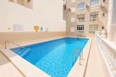 Apartment for sale in Torrevieja, Alicante, Spain 2 bedrooms, 60 sq.m. No. 184384 - photo 8