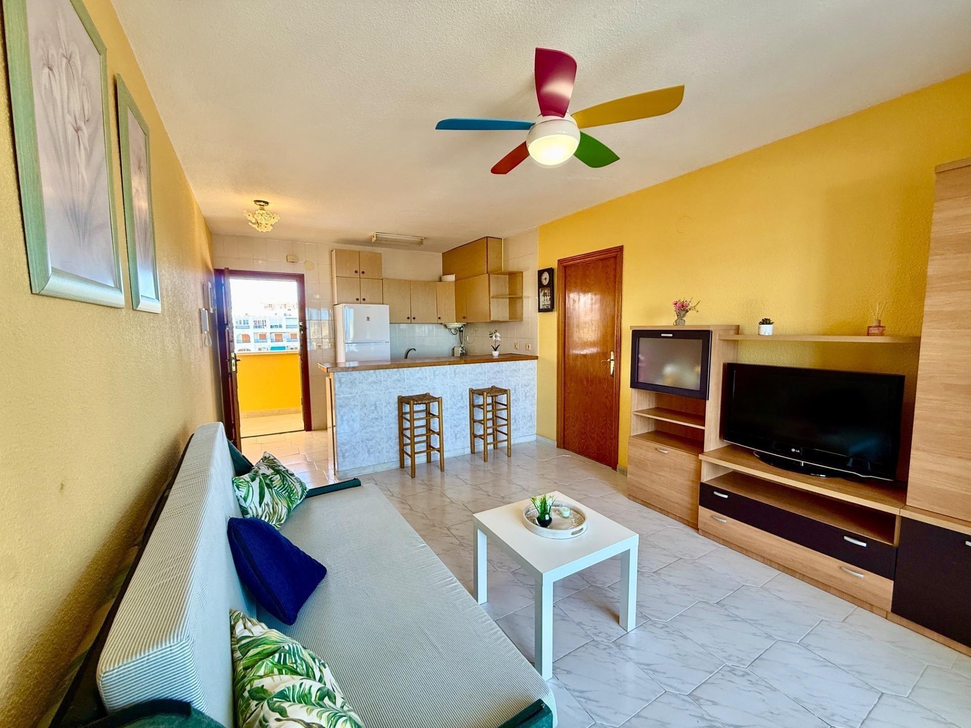 Kattohuoneisto Torrevieja, Alicante, Espanja 1 makuuhuone, 58 m2 No. 184380